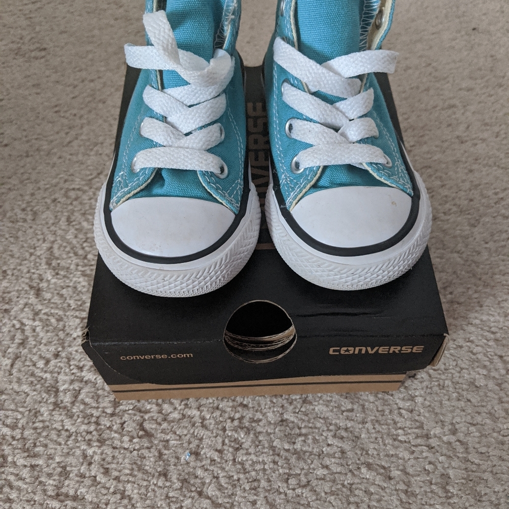 Converse - Picture 4 of 4